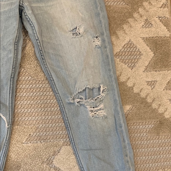 Light Blue Abercrombie & Fitch Light Blue Distressed Jeans - Size 27 - Picture 6 of 10